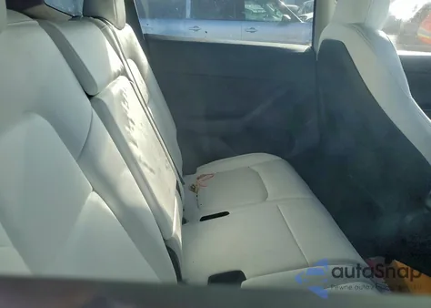 2023 Tesla Model Y z USA, uszkodzony, nr VIN 7SAYGAEE3PF785881